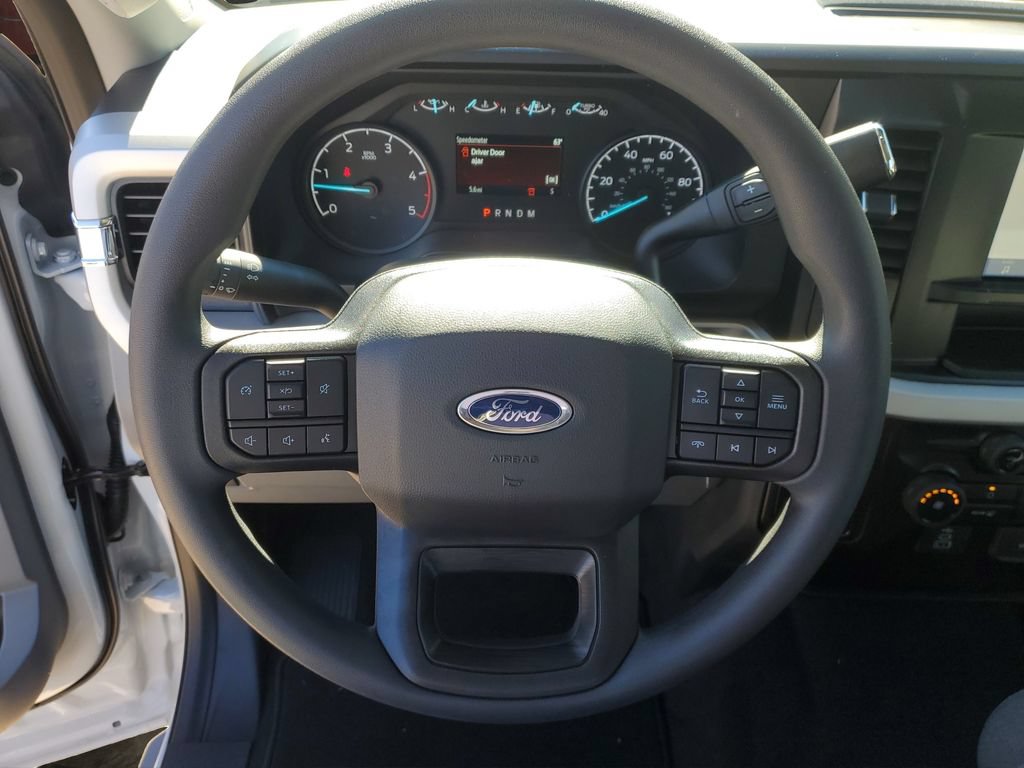 New 2026 Ford F250 XLT w/ FX4 Off-Road Package AWD/4WD image 17