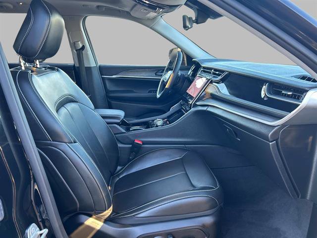 Used 2023 Jeep Grand Cherokee 30th Anniversary image 17