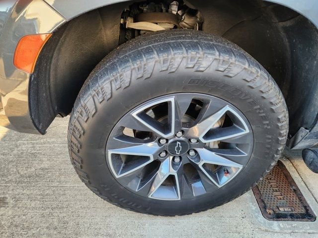 Used 2021 Chevrolet Tahoe Z71 w/ Z71 Signature Package image 8