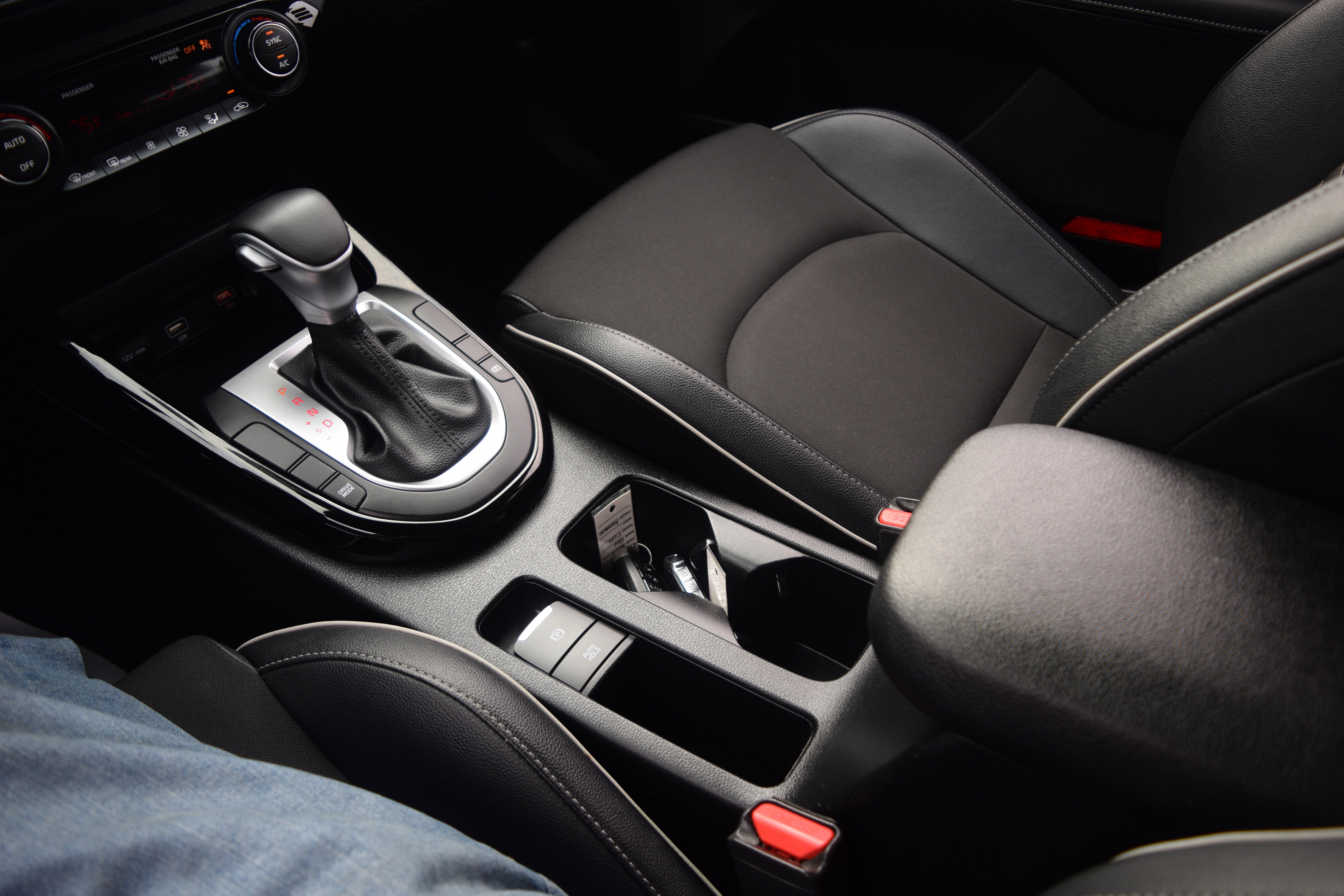 Used 2024 Kia Forte GT-Line FWD image 12