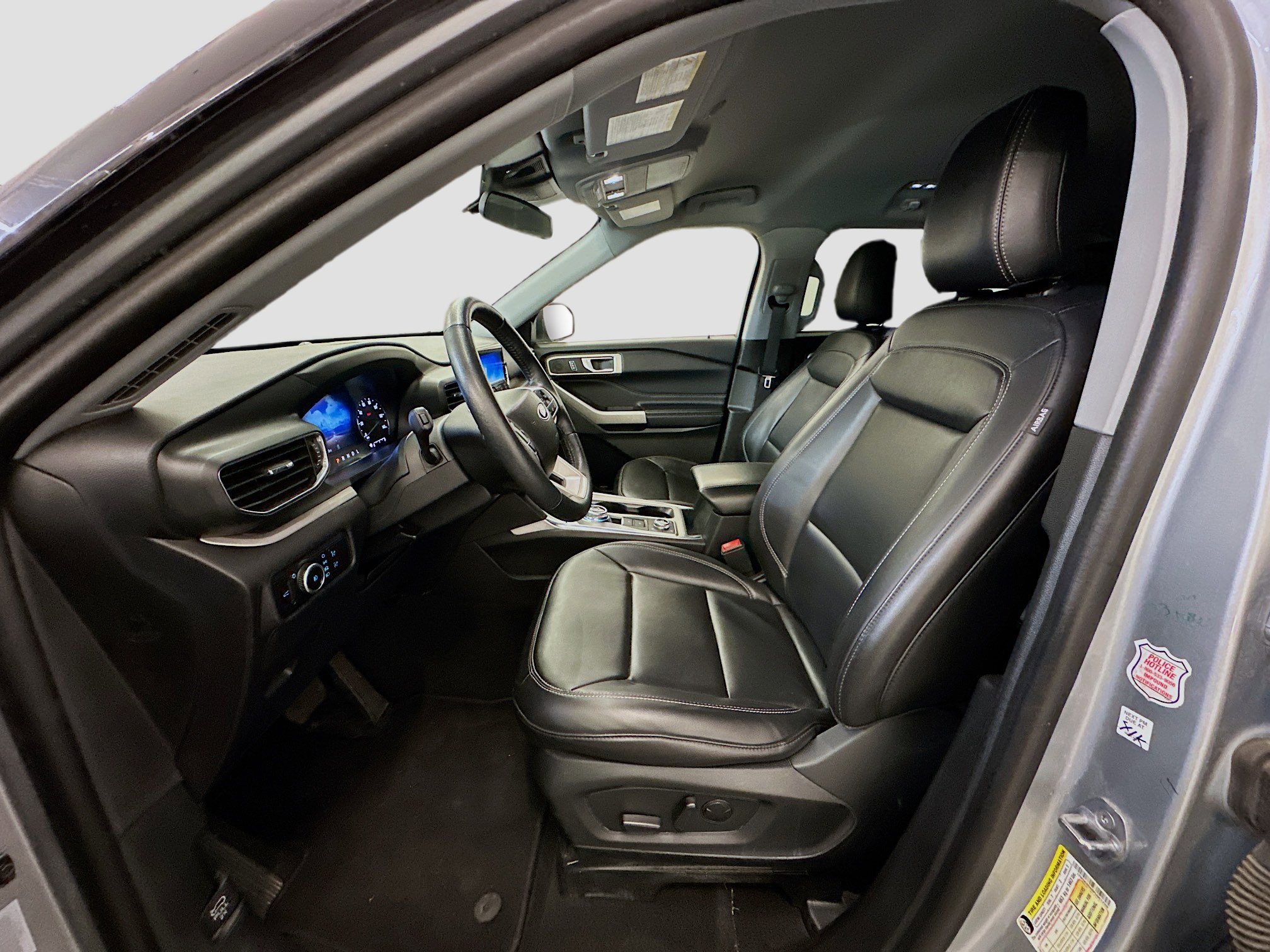 Used 2023 Ford Explorer XLT w/ Equipment Group 202A image 13