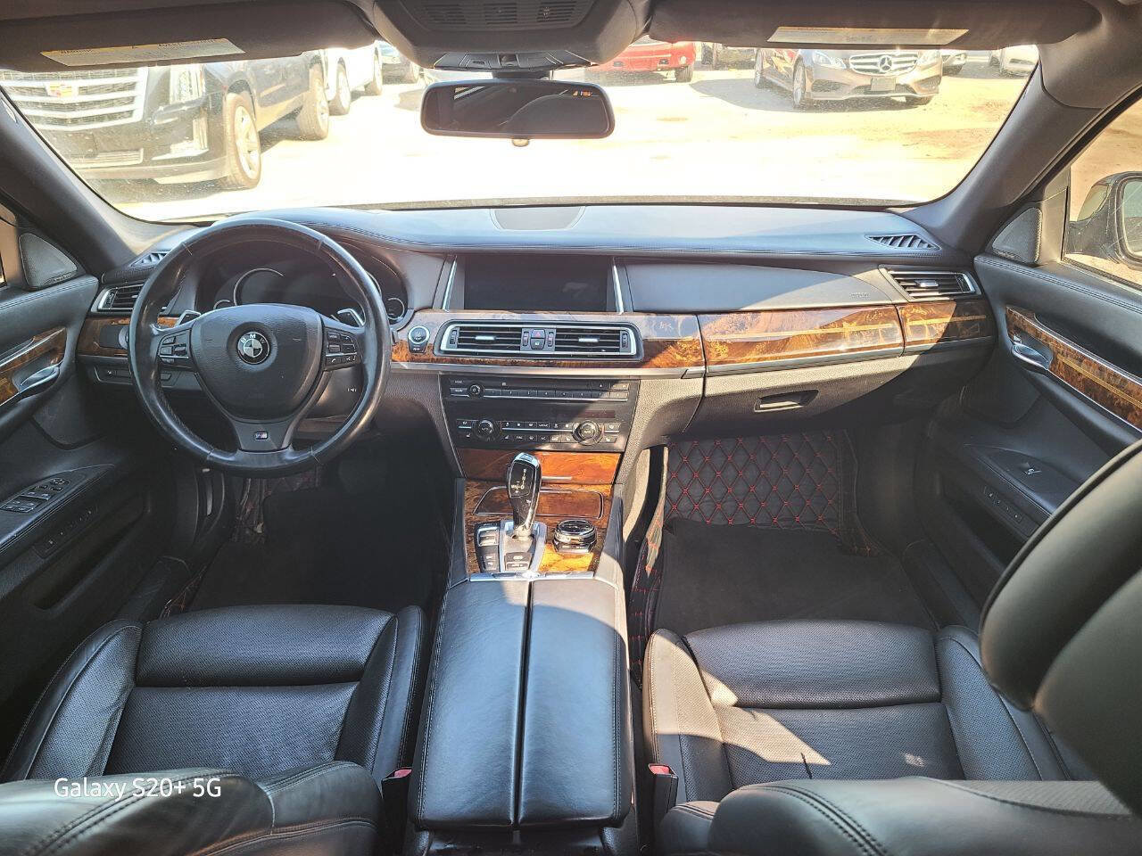 Used 2014 BMW 750Li xDrive image 34