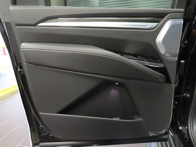 Certified 2026 Cadillac Escalade ESV V image 11