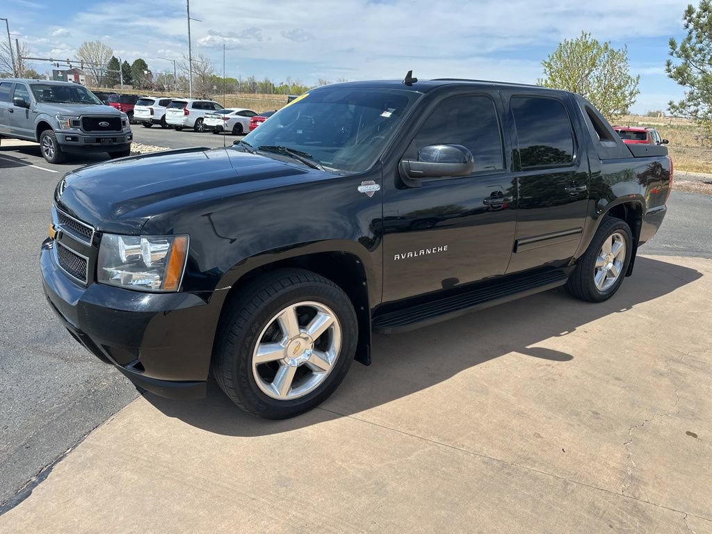 Used 2012 Chevrolet Avalanche LT image 29