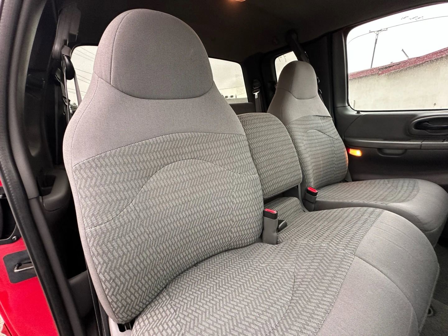 Used 2000 Ford F150 XL image 15