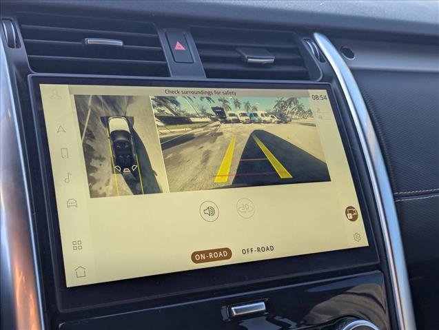 Used 2021 Land Rover Discovery S R-Dynamic image 12