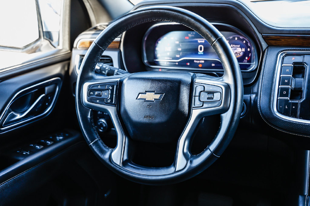 Used 2024 Chevrolet Tahoe Premier AWD/4WD image 30