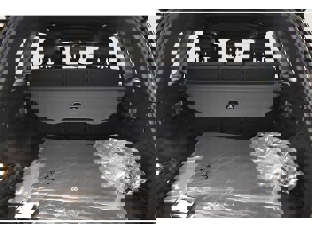 New 2026 Mercedes-Benz GLB 250 4MATIC image 18