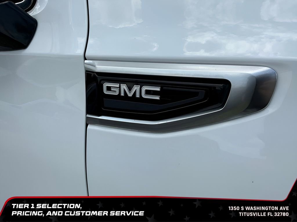 Used 2024 GMC Yukon XL Denali RWD image 12