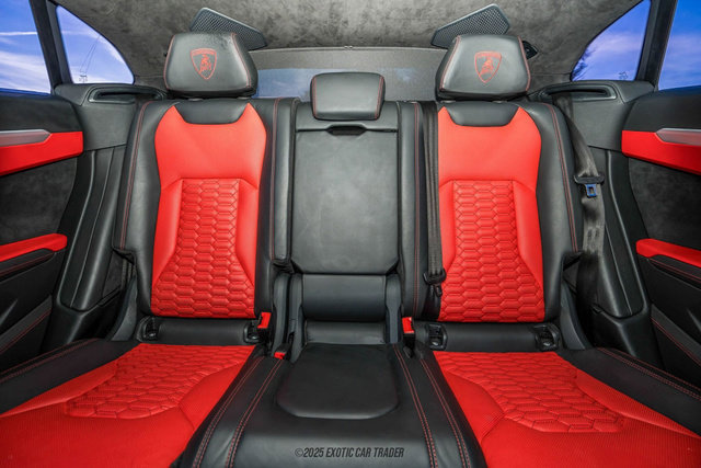 Used 2019 Lamborghini Urus image 39