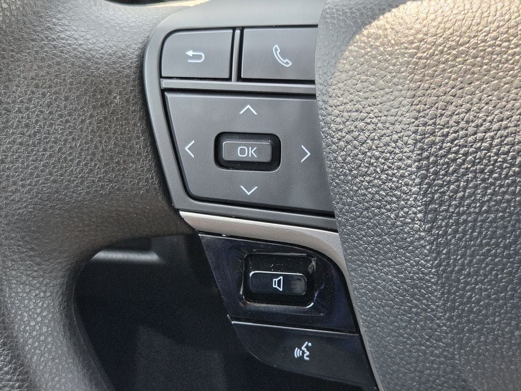Used 2025 Toyota Camry LE FWD image 24