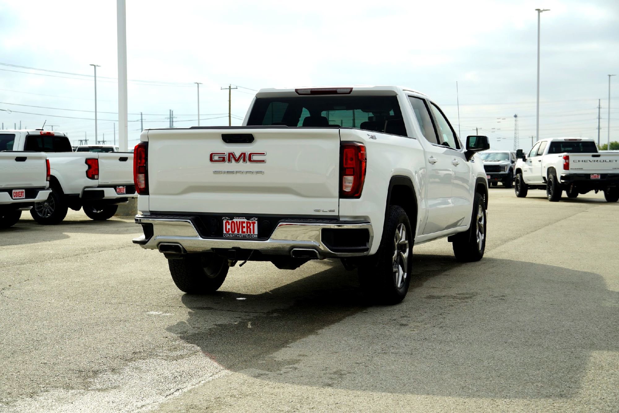 Used 2024 GMC Sierra 1500 SLE image 9
