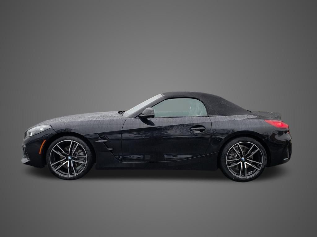 New 2026 BMW Z4 sDrive30i w/ Shadowloine Package image 9
