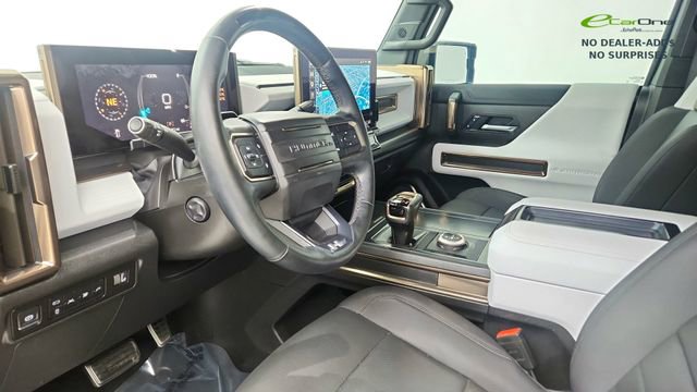 Used 2025 GMC Hummer EV 2X w/ LPO, Sport Package AWD/4WD image 18