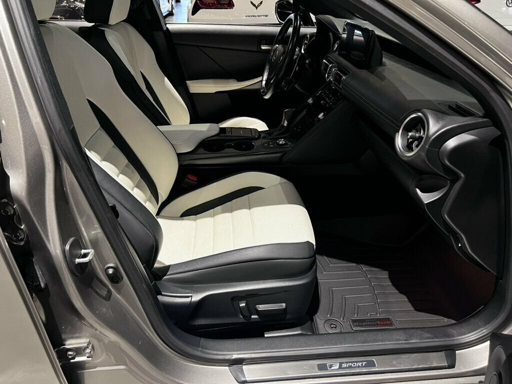 Used 2021 Lexus IS 350 F Sport RWD image 23
