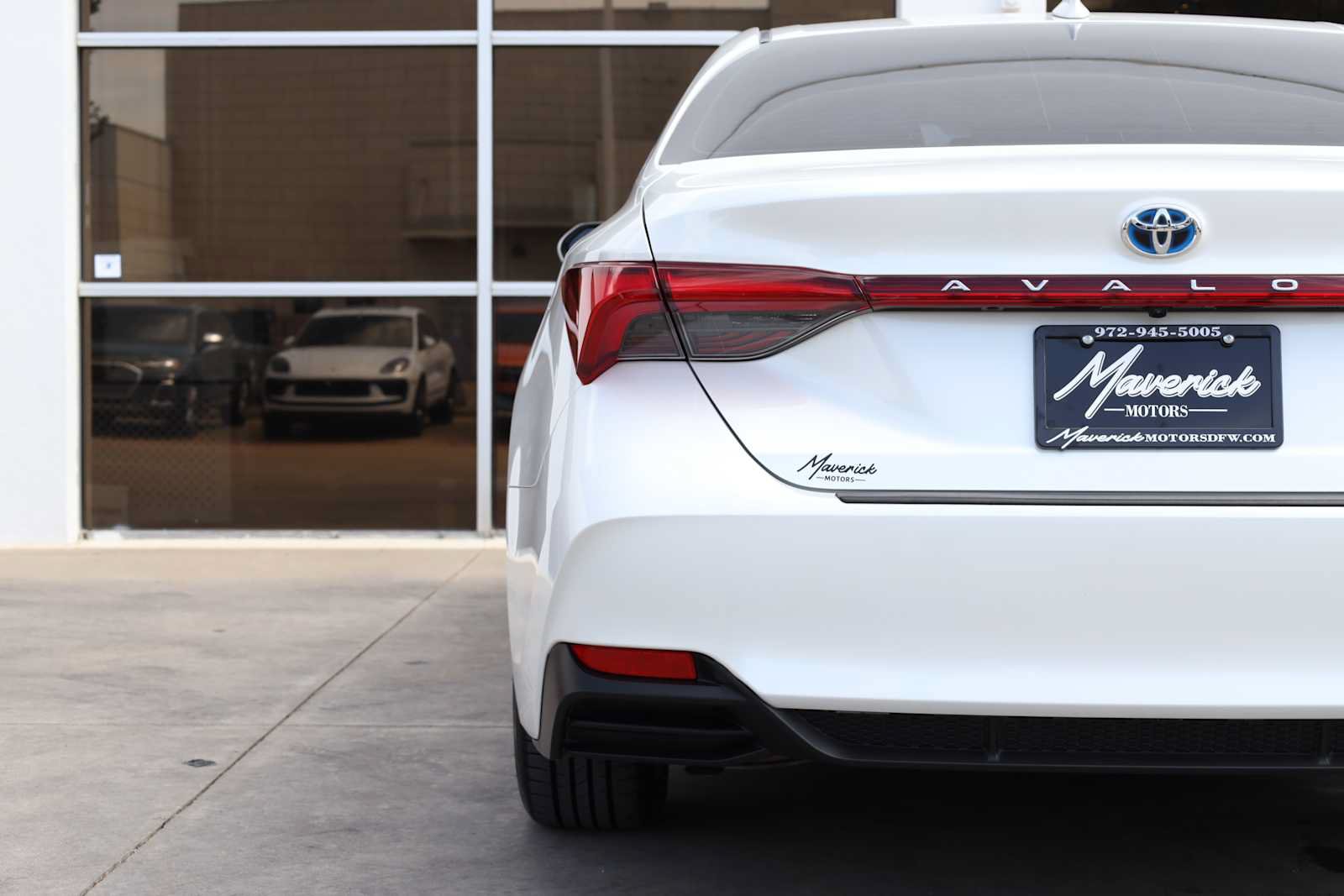 Used 2021 Toyota Avalon XLE FWD image 48
