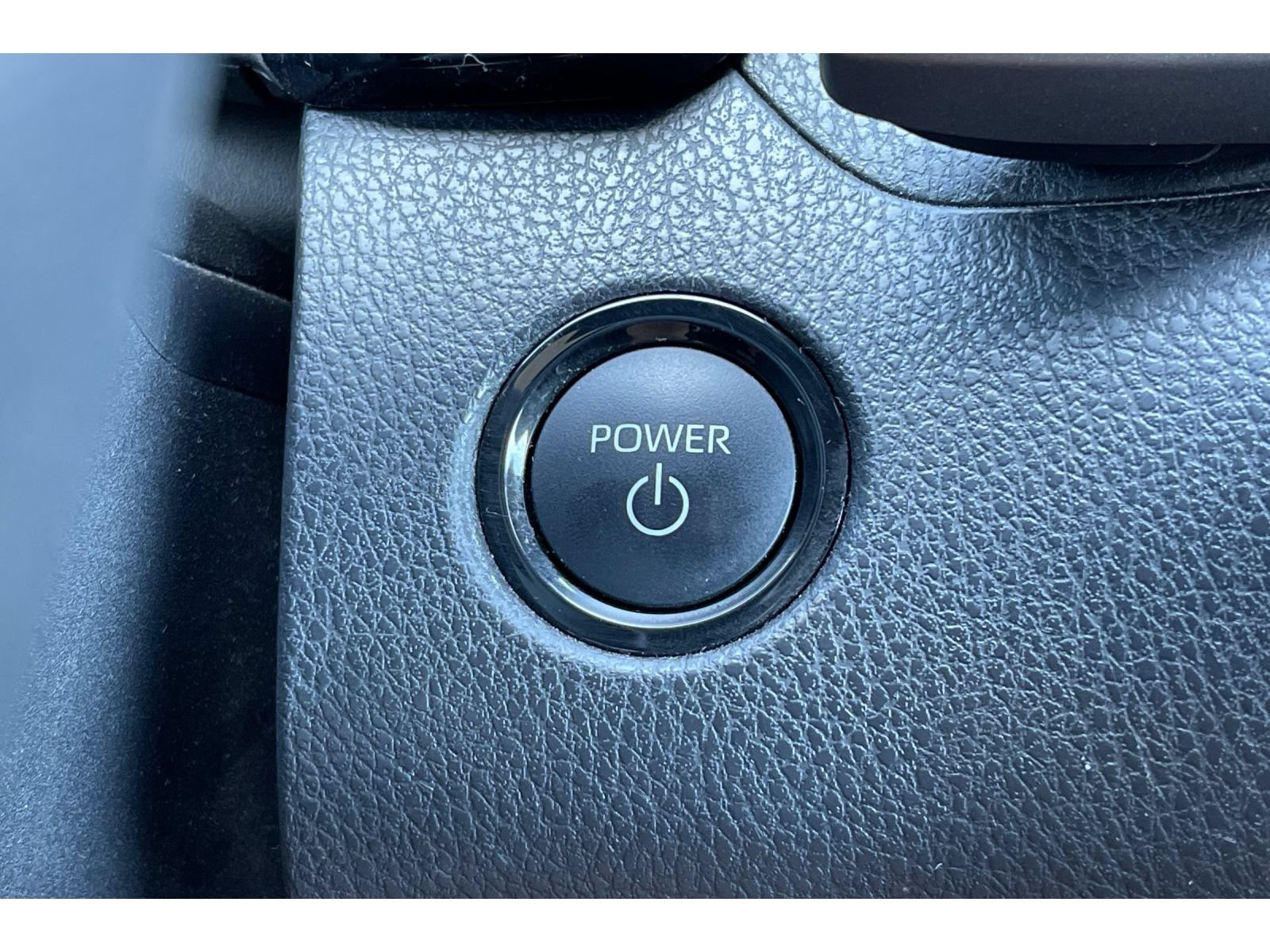 Used 2025 Toyota Camry SE w/ Multimedia Upgrade Package FWD image 33