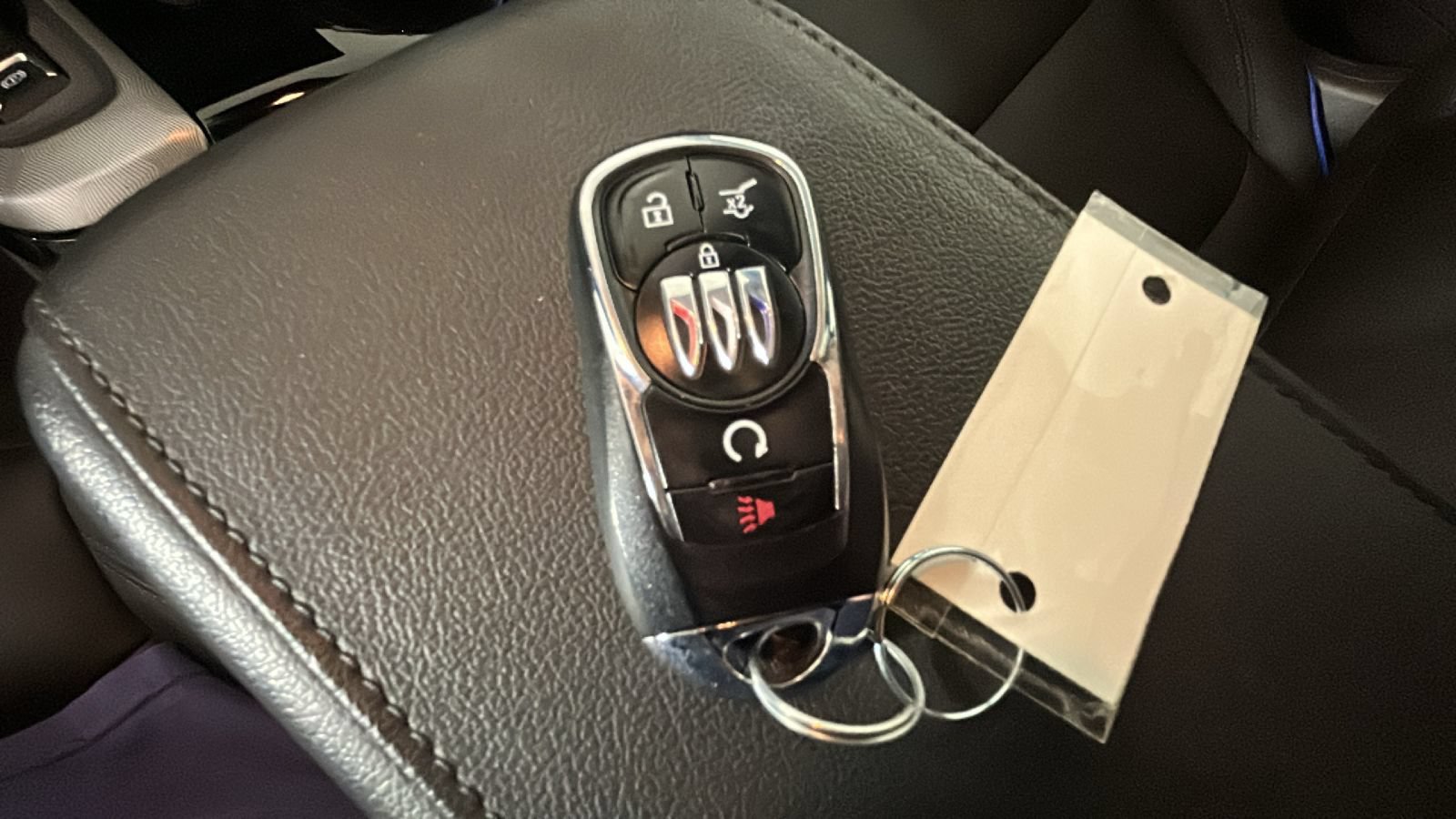Used 2025 Buick Envista Sport Touring w/ Experience Buick Package FWD image 24