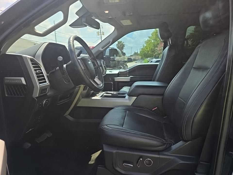 Used 2017 Ford F250 Lariat w/ Lariat Ultimate Package AWD/4WD image 2