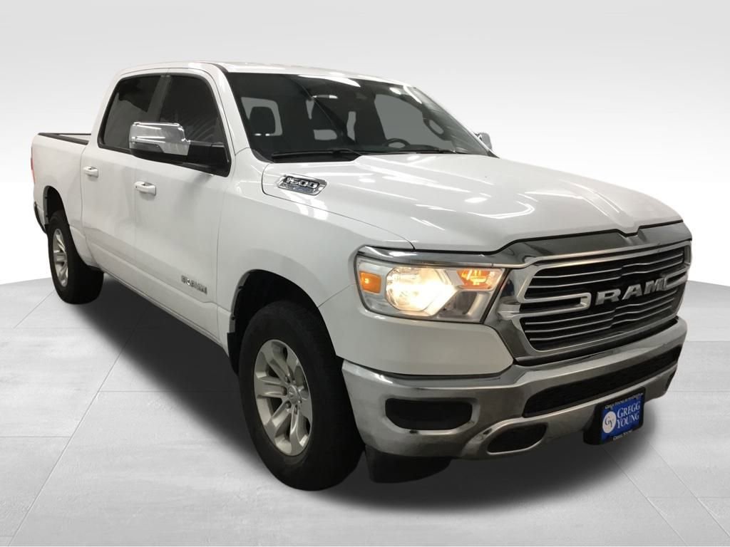 Used 2024 RAM 1500 Laramie AWD/4WD image 3