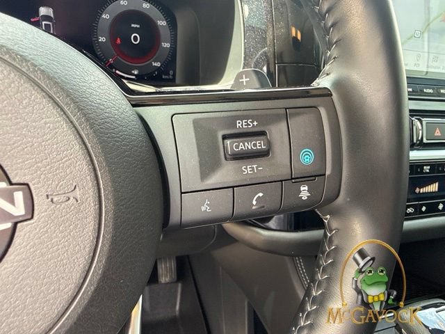 Used 2023 Nissan Pathfinder Platinum FWD image 18