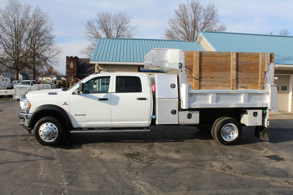 Used 2021 RAM 5500 Tradesman w/ Chrome Appearance Group image 2