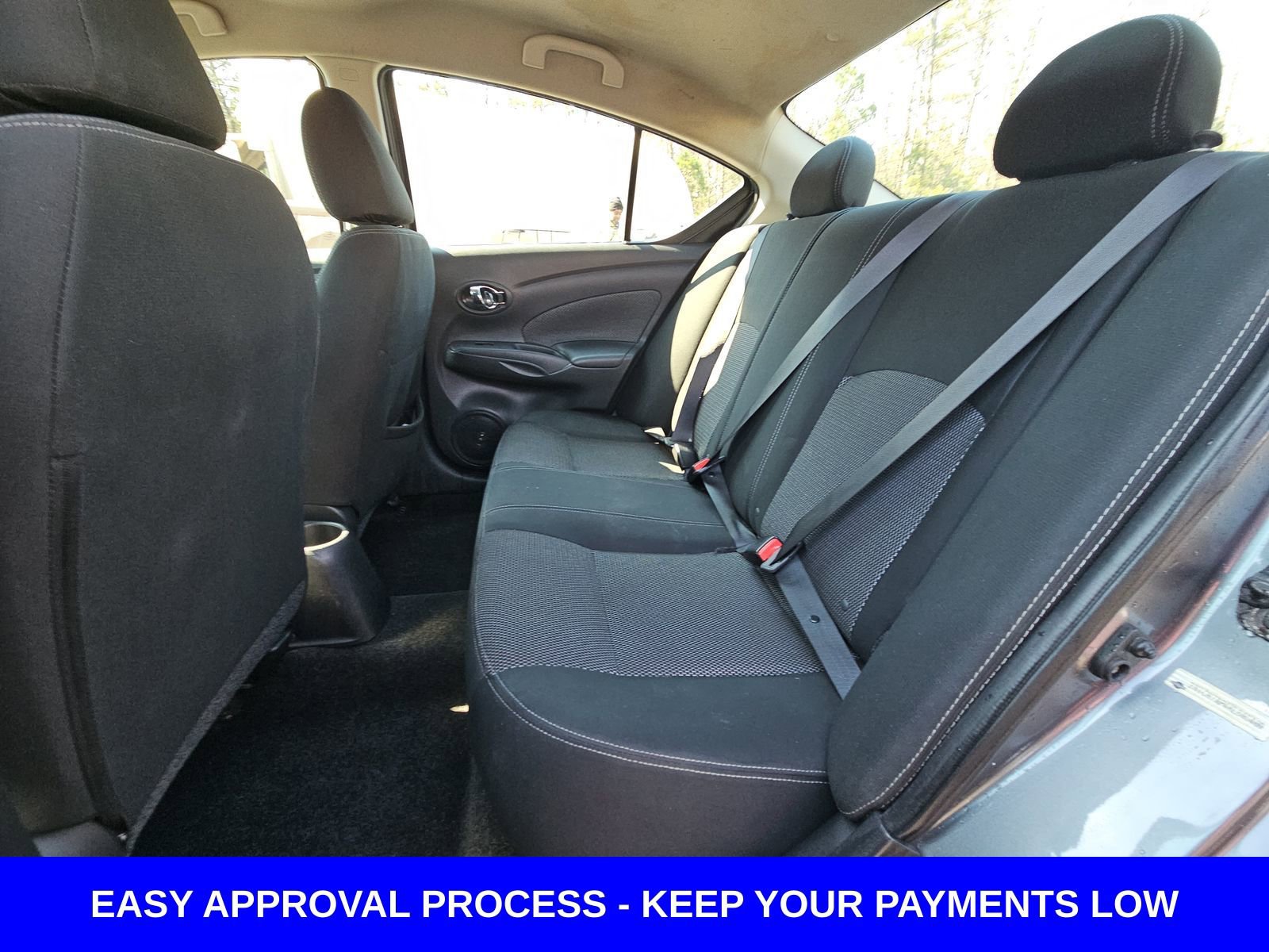 Used 2019 Nissan Versa SV FWD image 18