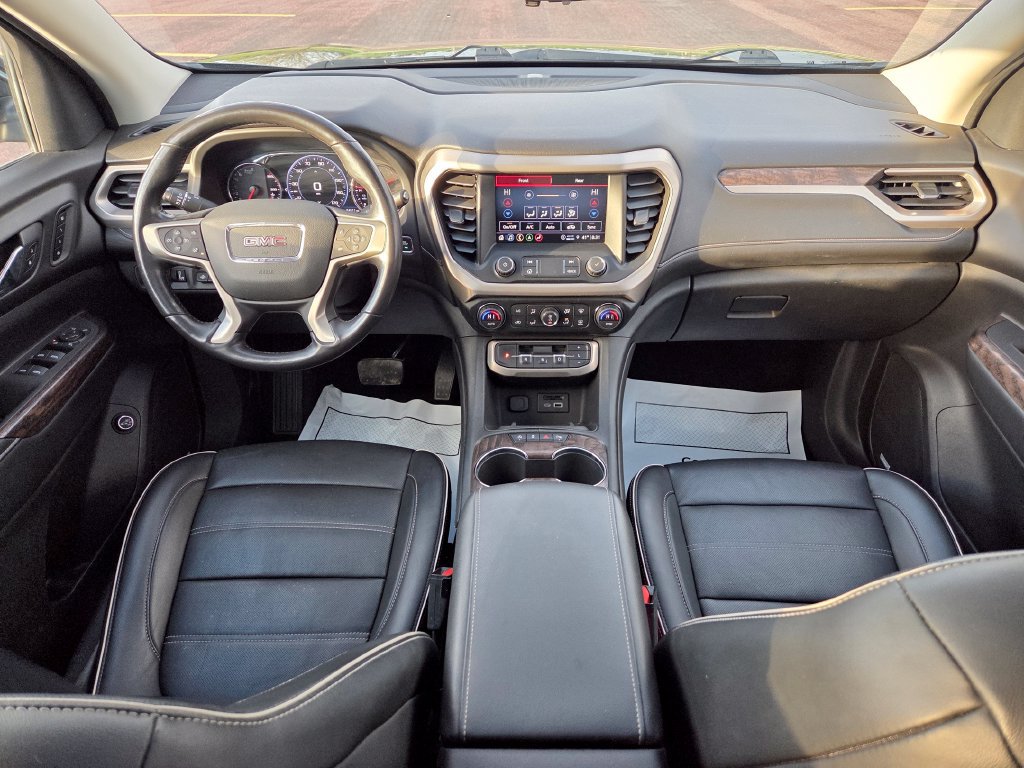 Used 2021 GMC Acadia Denali w/ Denali Ultimate Package AWD/4WD image 21