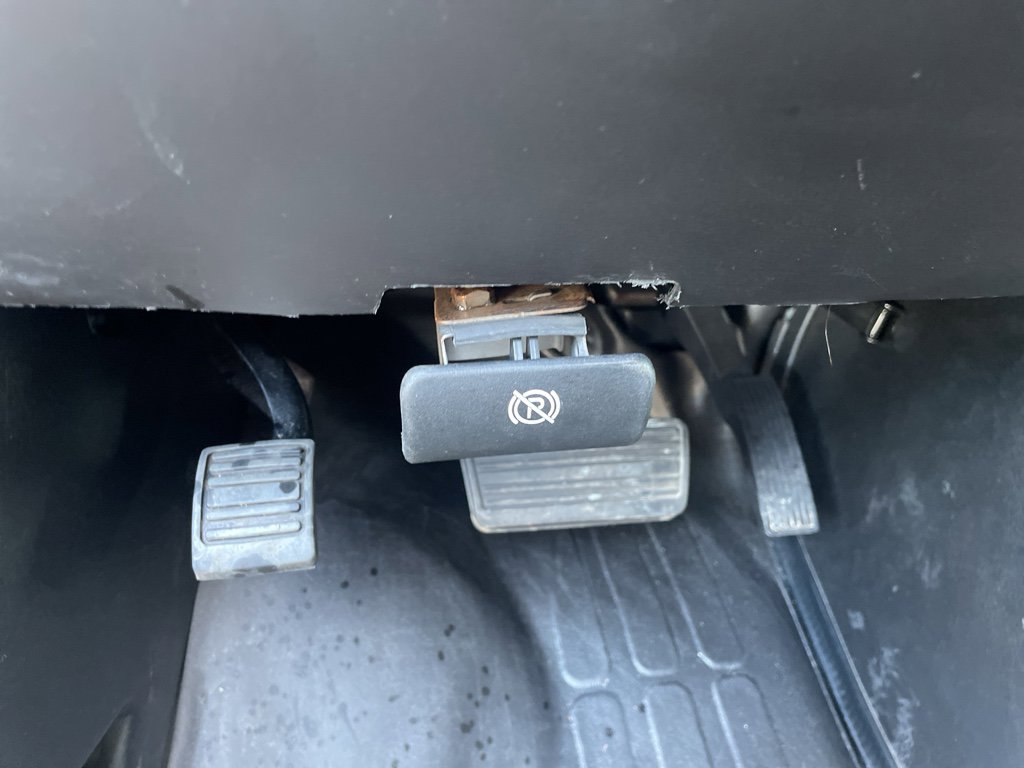 Used 2024 Chevrolet Express 2500 w/ Driver Convenience Package image 22