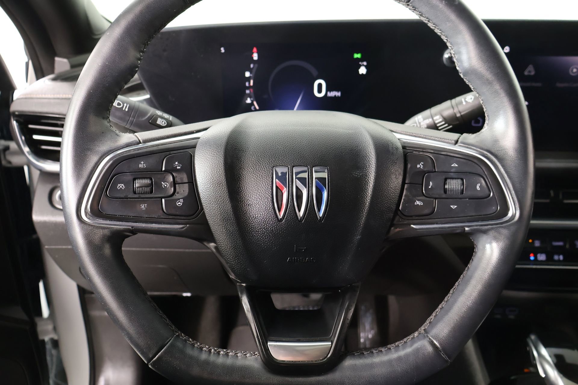 Used 2024 Buick Envista Avenir FWD image 3