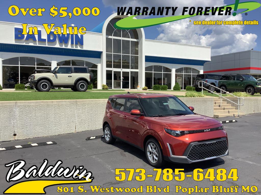 Used 2023 Kia Soul LX w/ LX Technology Package image 1