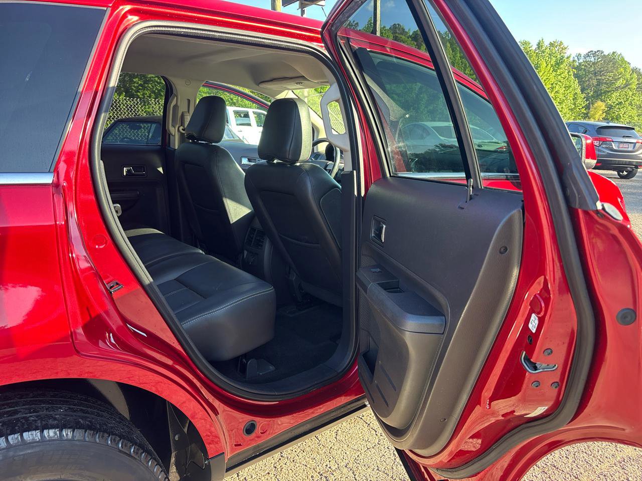 Used 2010 Ford Edge Limited FWD image 16