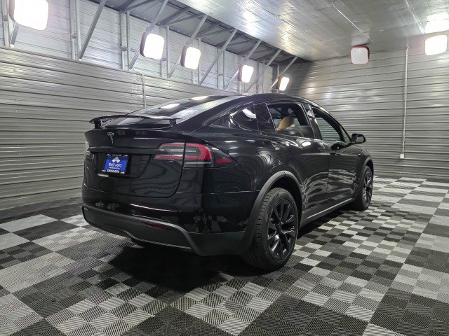 Used 2023 Tesla Model X Plaid image 5