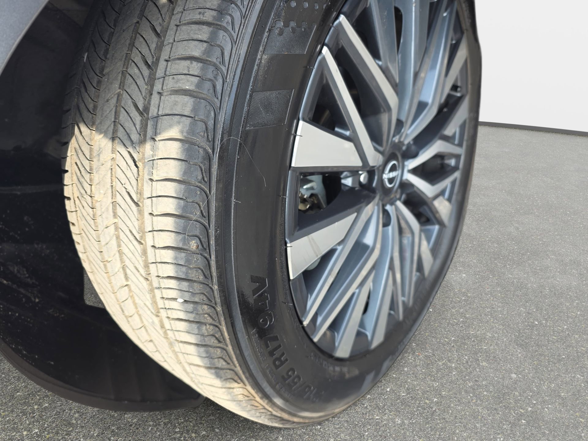 Used 2025 Nissan Altima 2.5 SV image 31