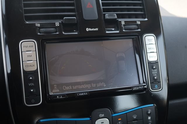 Used 2015 Nissan Leaf SL w/ Premium Package FWD image 20