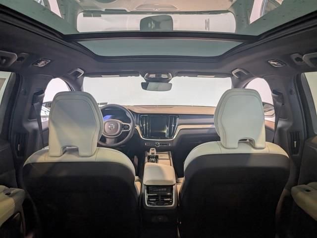 New 2026 Volvo V60 B5 Cross Country Ultra w/ Climate Package image 29