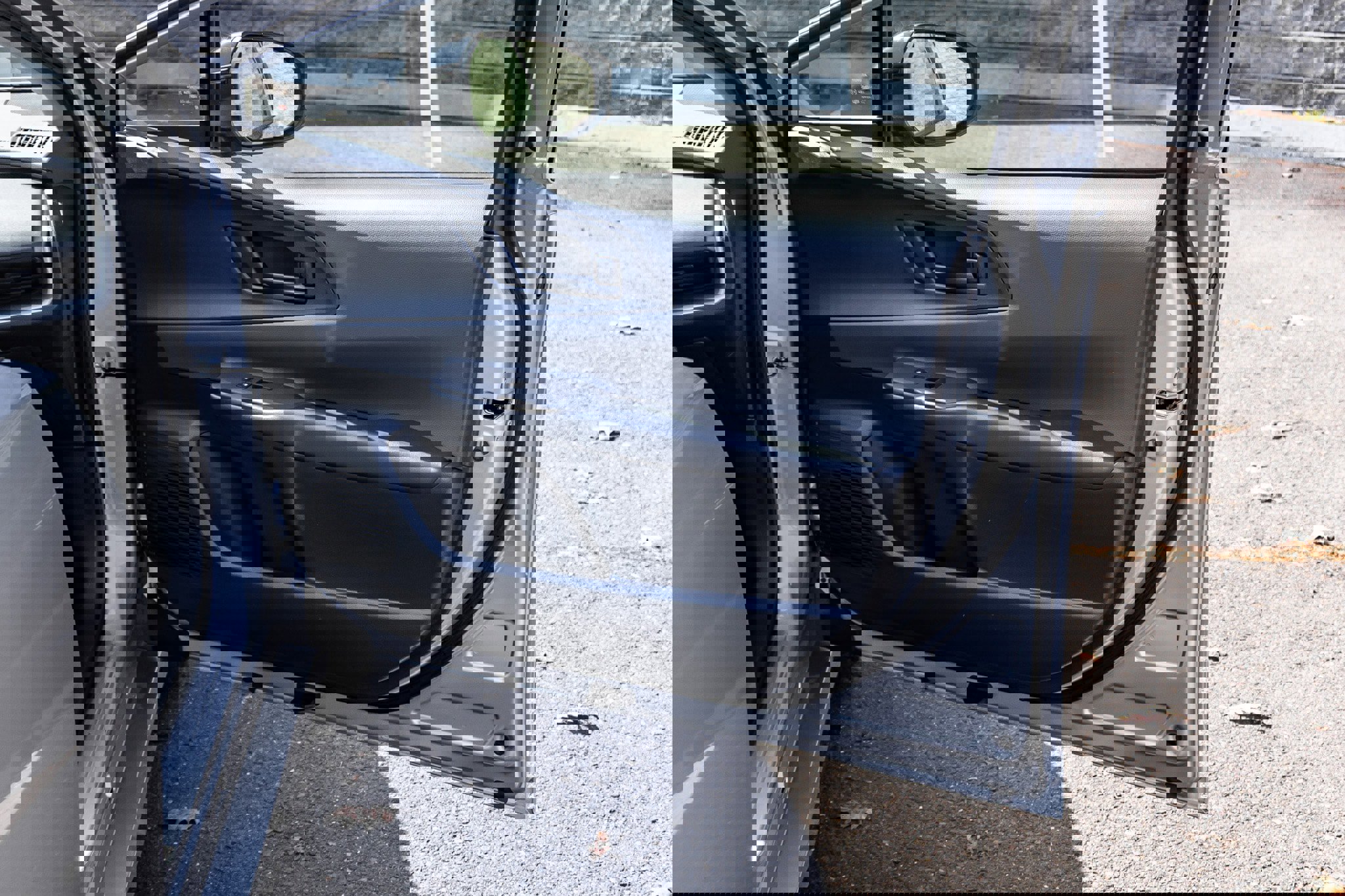 Used 2025 Toyota Prius LE image 14