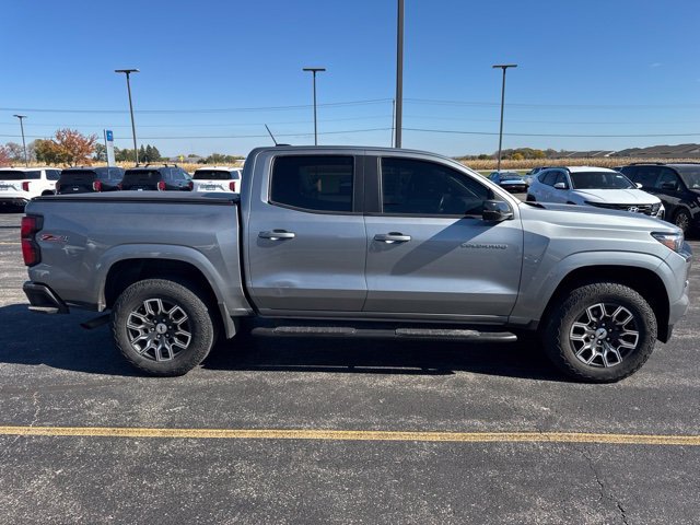 Used 2023 Chevrolet Colorado Z71 w/ Z71 Convenience Package 2 AWD/4WD image 2
