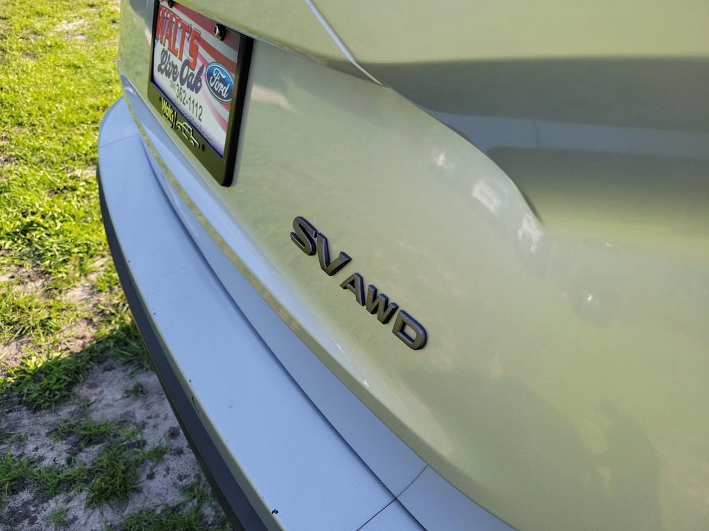 Used 2024 Nissan Rogue SV AWD/4WD image 9