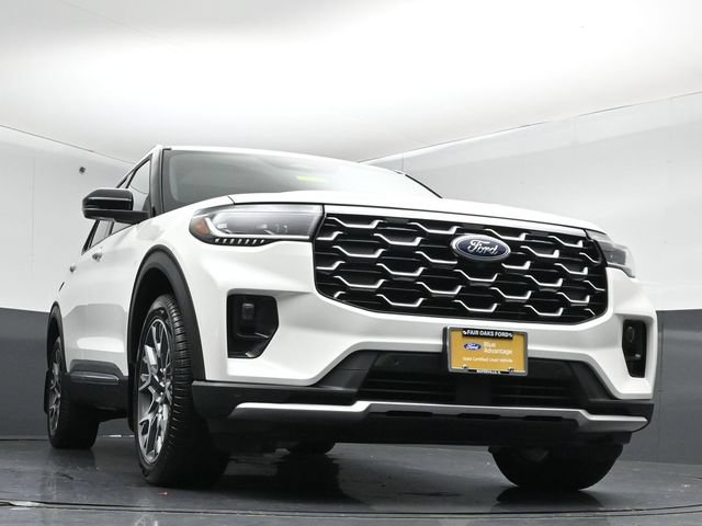 Certified 2025 Ford Explorer Platinum w/ Ultimate Package AWD/4WD image 41
