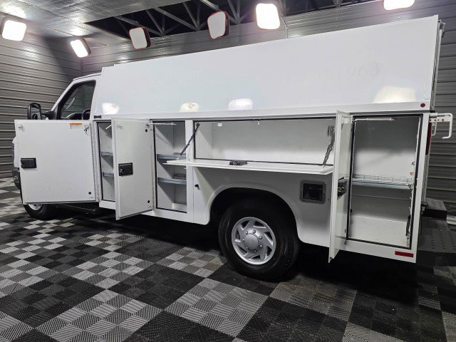 Used 2021 Ford E-350 and Econoline 350 Super Duty w/ Power Windows & Locks Group RWD image 12