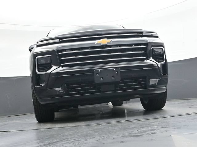 Used 2026 Chevrolet Traverse High Country w/ LPO, Floor Liner Package AWD/4WD image 39