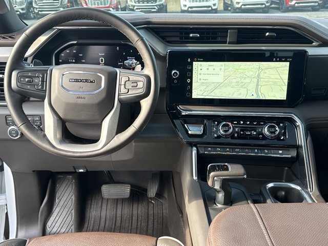 Used 2024 GMC Sierra 1500 Denali w/ Technology Package AWD/4WD image 7