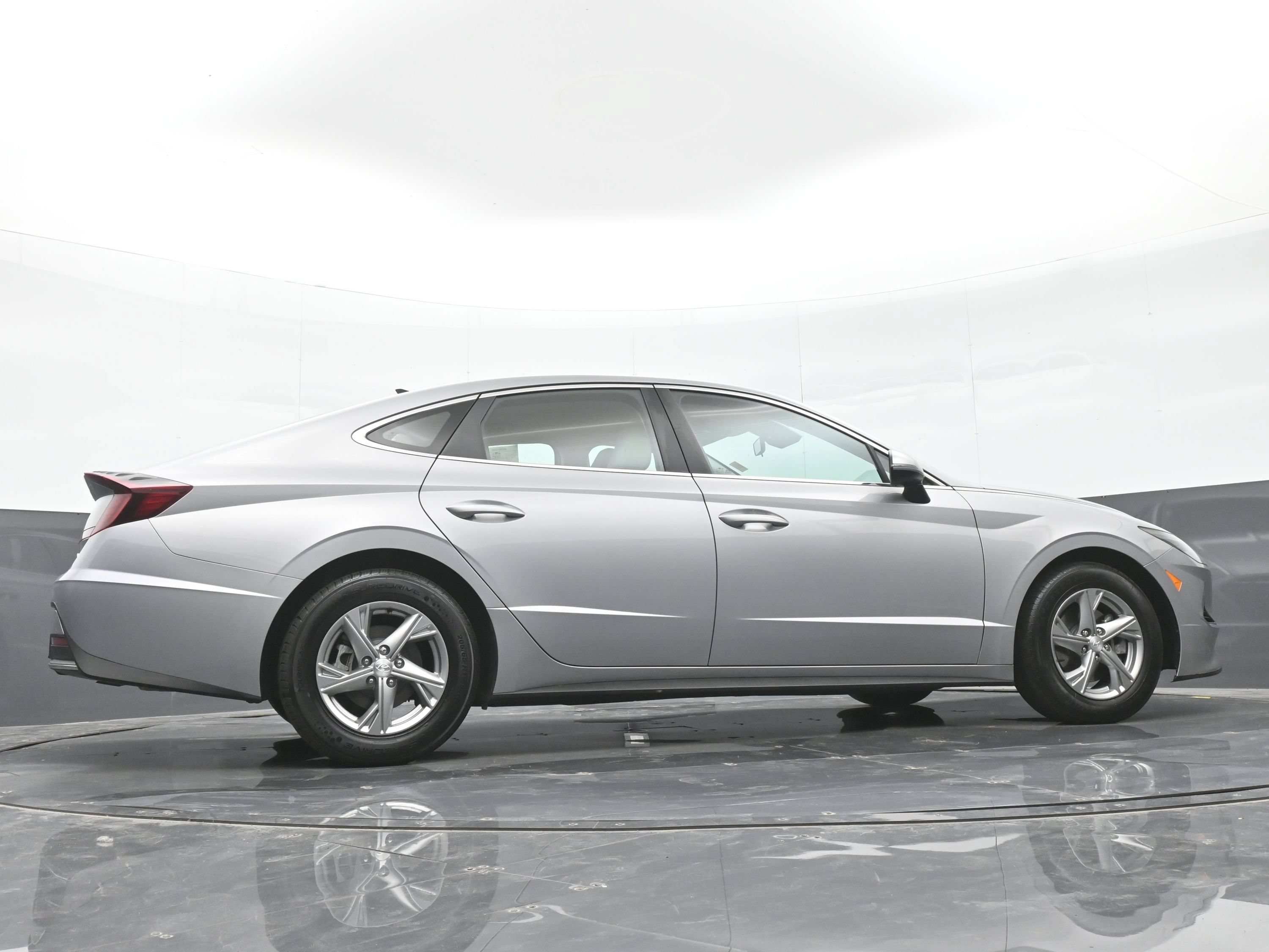 Certified 2023 Hyundai Sonata SE w/ Cargo Package FWD image 40