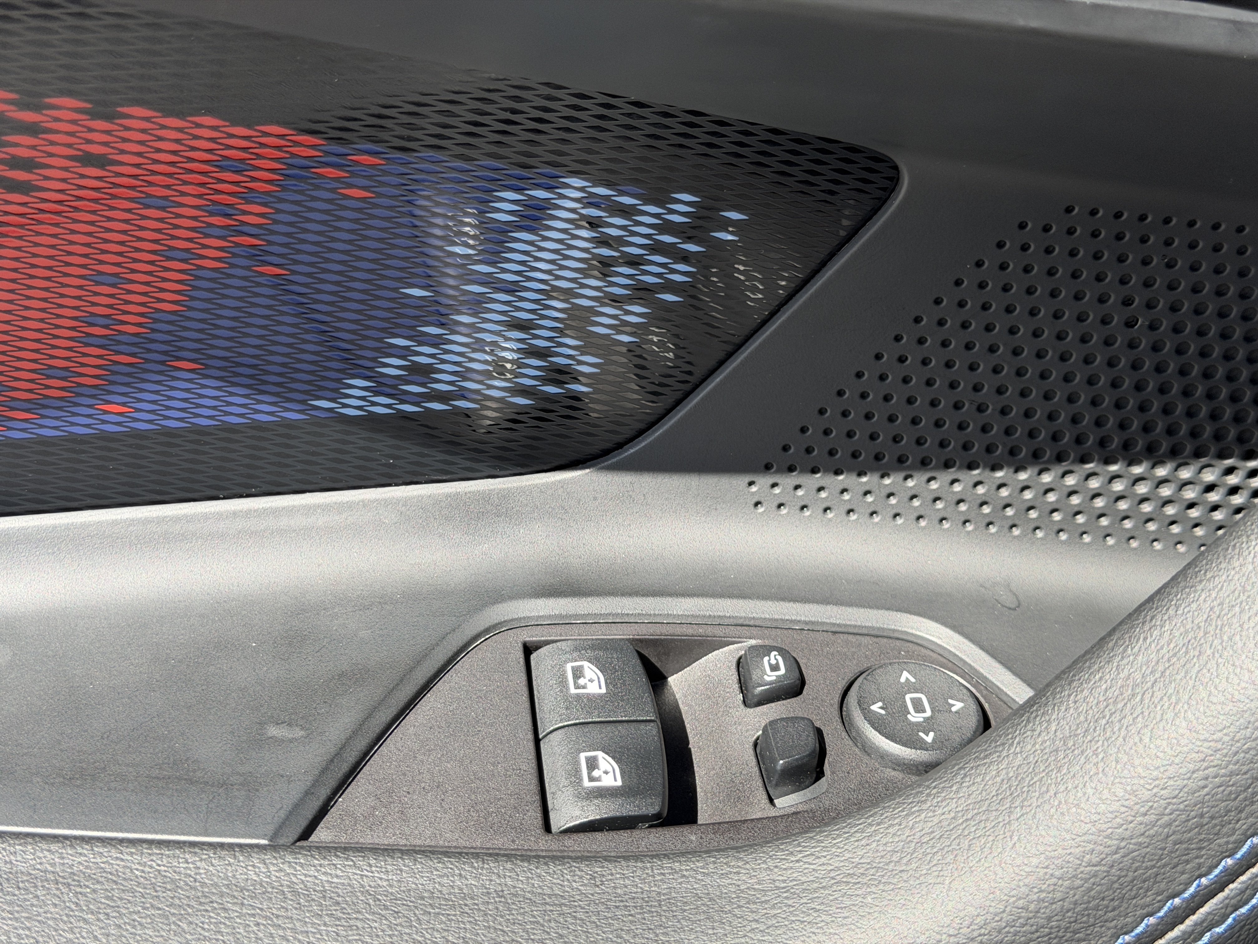 Used 2025 BMW M2 RWD image 22