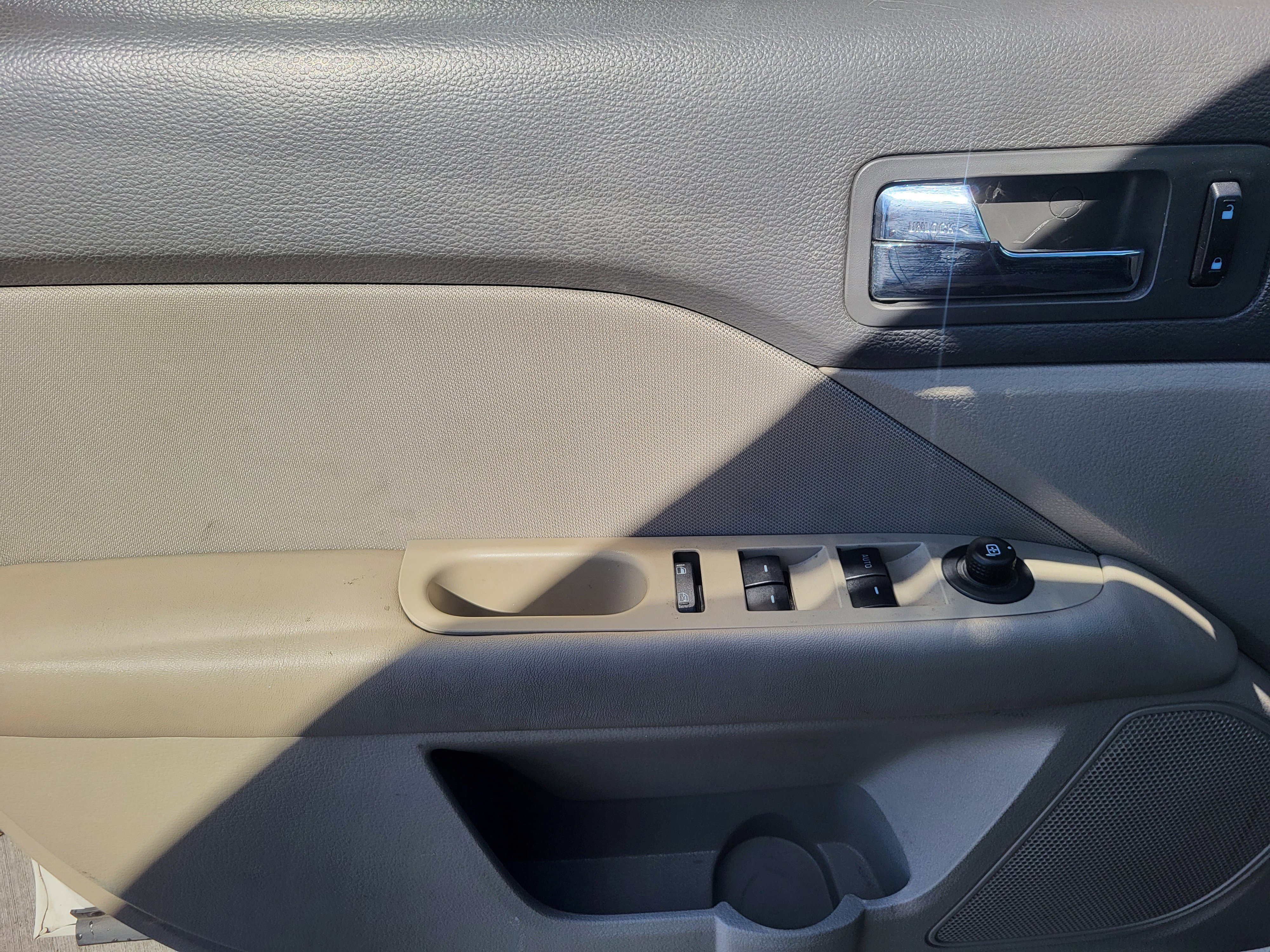 Used 2012 Ford Fusion SE image 22