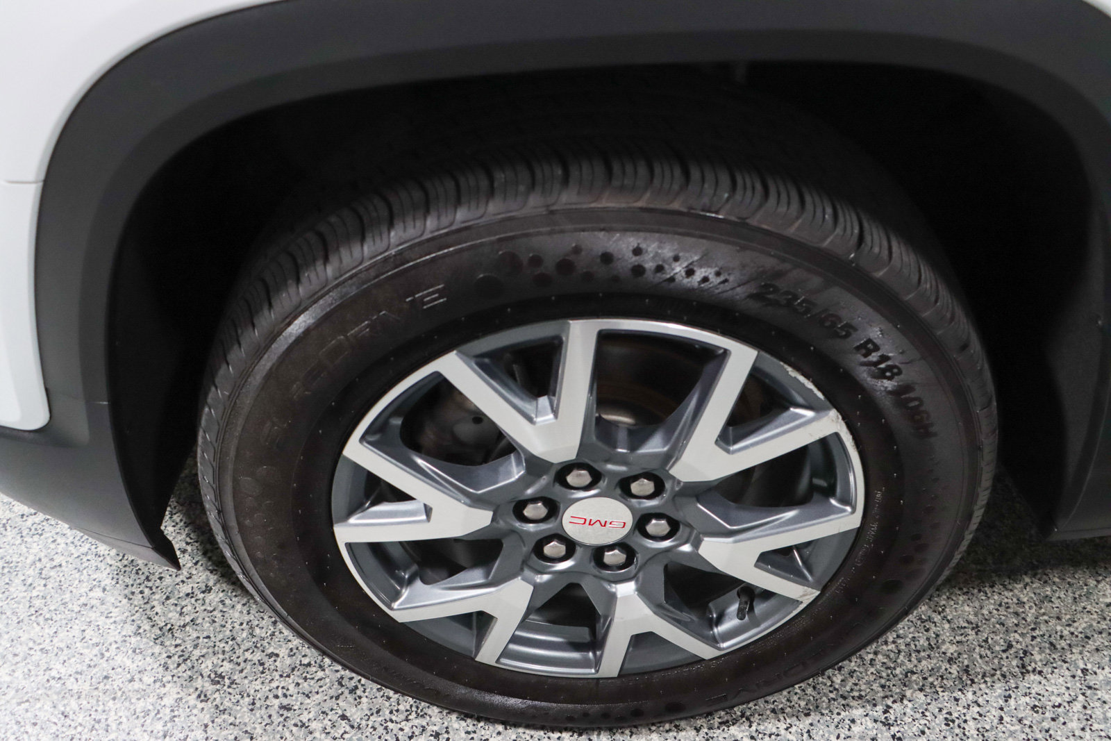 Used 2023 GMC Acadia SLT FWD image 11
