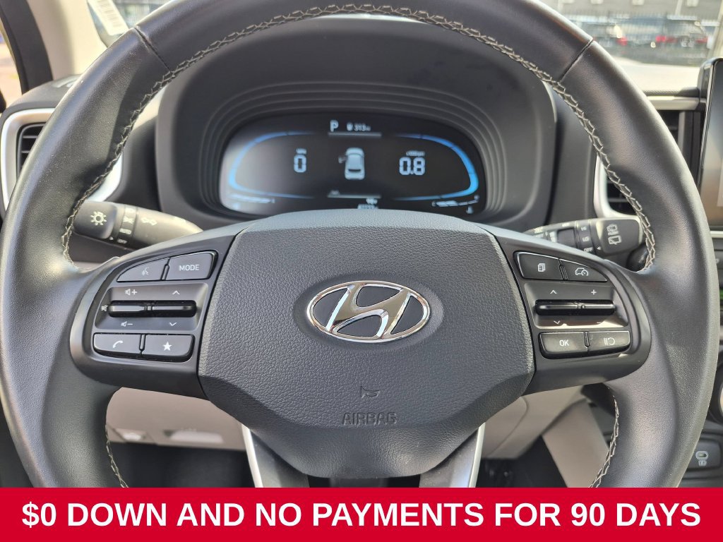 Used 2025 Hyundai Venue SEL FWD image 21
