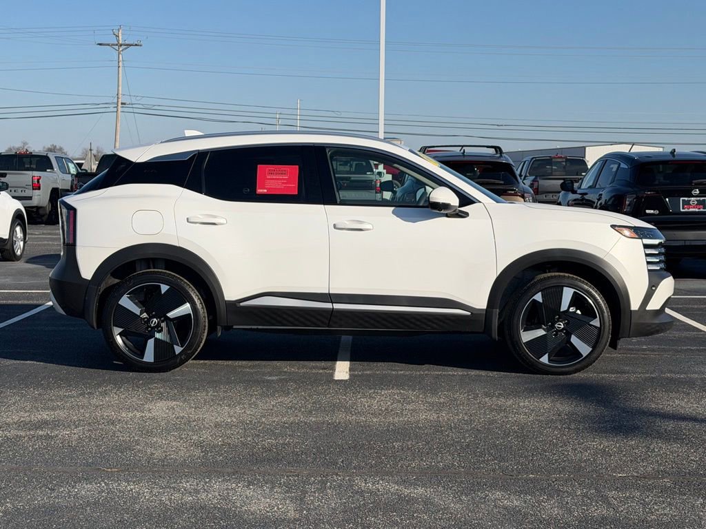 Used 2025 Nissan Kicks SR image 4