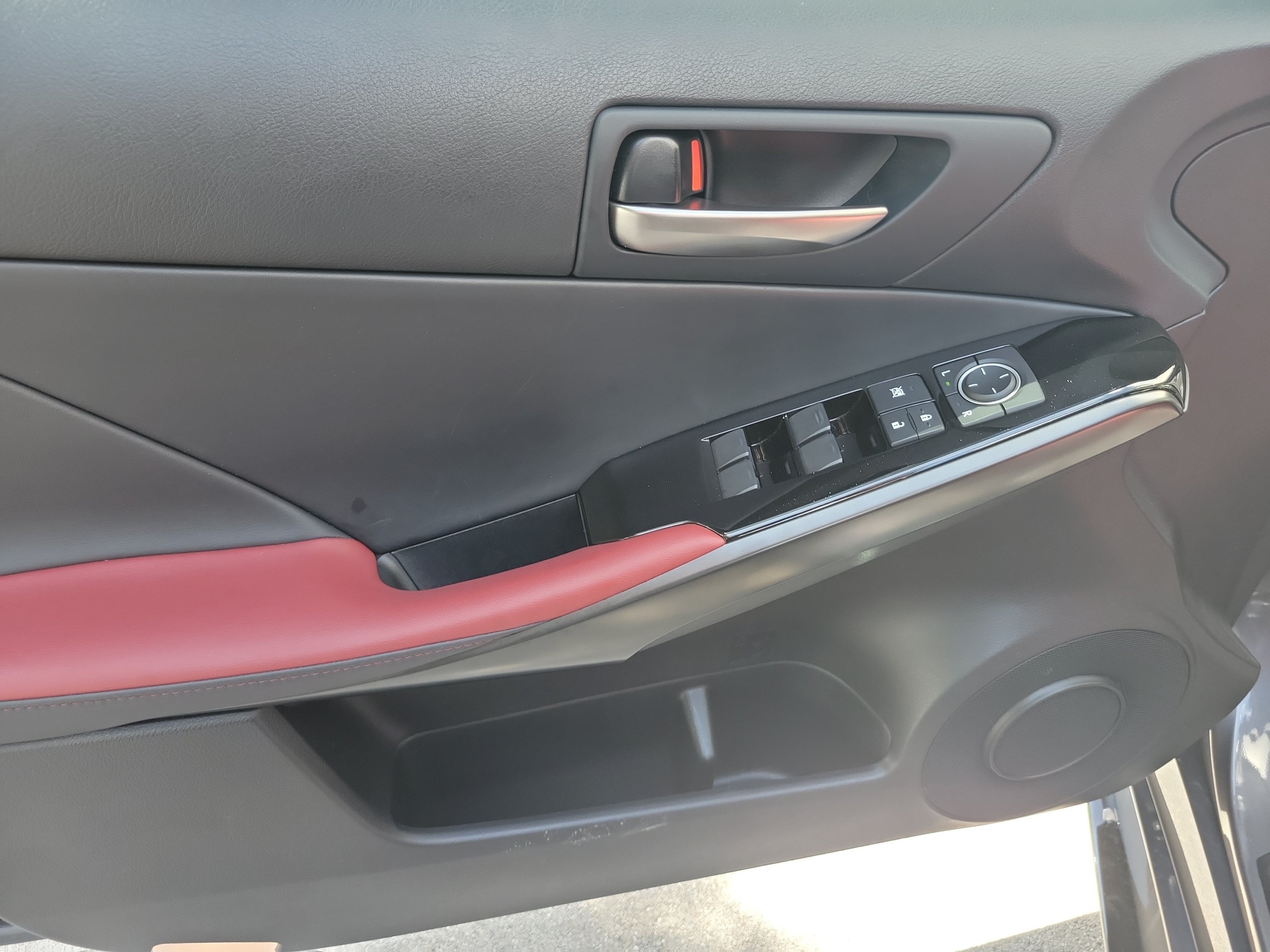 Used 2025 Lexus IS 350 F Sport w/ Accessory Package 2 RWD image 18